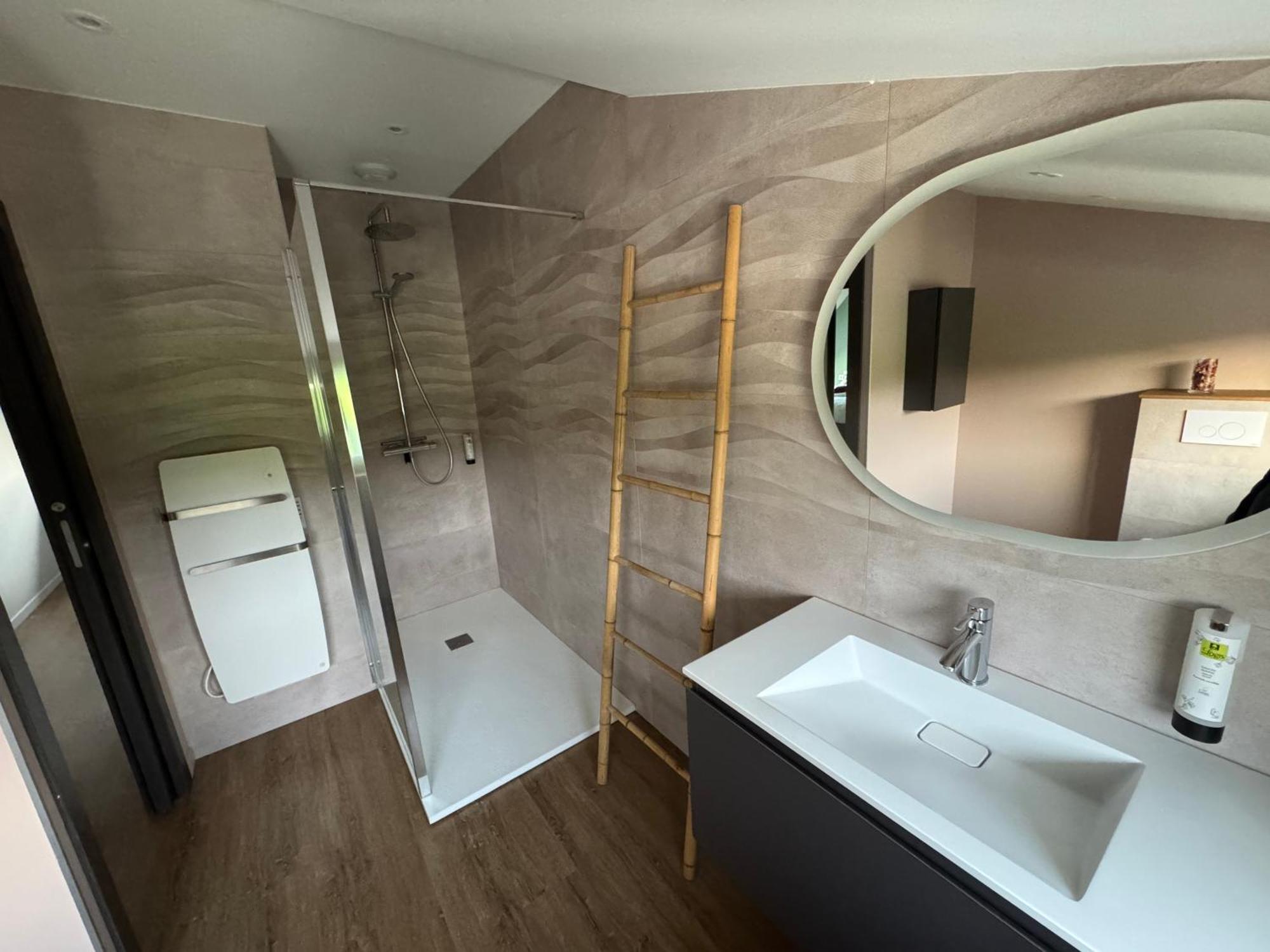 Le Relais De La Fontaine & Jacuzzi Villa Montcornet  Екстериор снимка